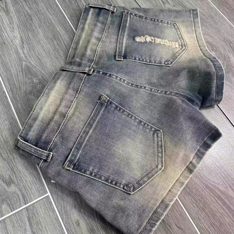 Ženske denim ultra kratke šorceve, američki retro pank rock stil, sladko-pikantno, niski struk, uska silueta, prianjaju uz bokove