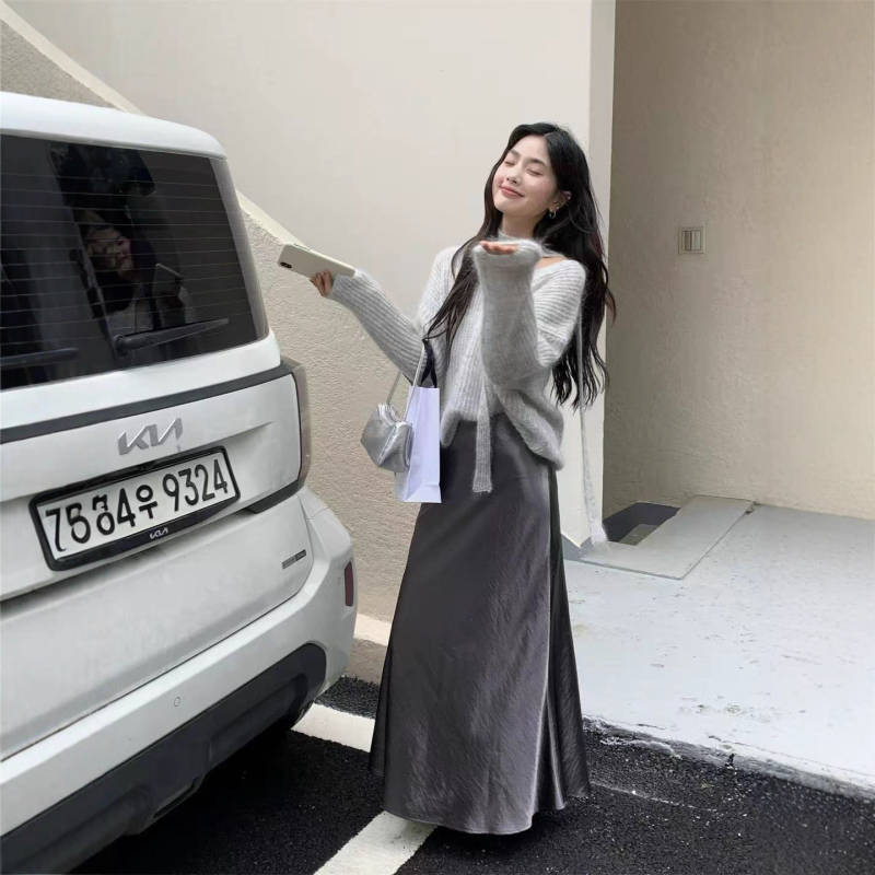 Korejskog stila duga suknja od Vinegar satena, visokim strukom, A-linija, nabori na bokovima