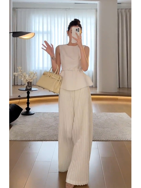 Ženski bezrukavni set s vestom i hlačama, vrhunska kvaliteta, elegantan, ljetni stil.