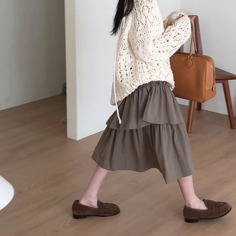 Tri boje proljeće: asimetrična čipkasta midi suknja s volanom, jednobojna, japanski stil