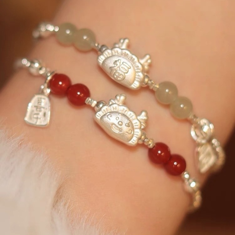 Ženska narukvica s imitacijom Hetian jade i srebrnim fragmentima, vintage stil, profinjen poklon za djevojku