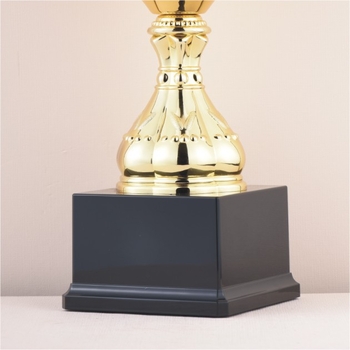 Трофей Golden Horse, метален с златисто покритие, за футбол и баскетбол, за различни събития и награди