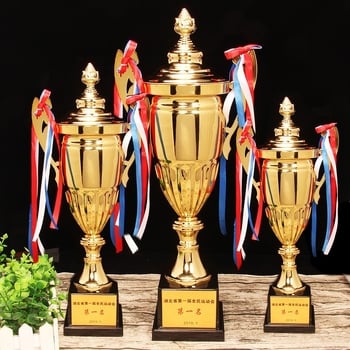 Prilagođeni metalni trofej za nogomet i košarku s izvezenim uzorkom — kreativna školska sportska nagrada za djecu