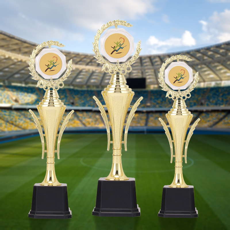 Plastična trofeja za kreativne događaje – mala trofeja za sportska natjecanja s grančicom masline