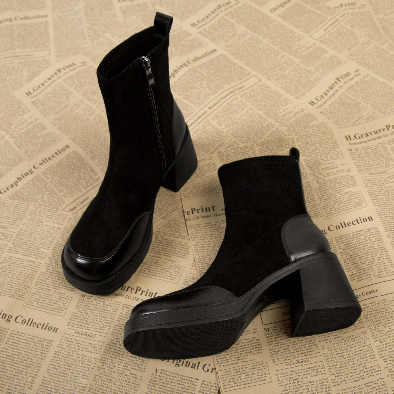 Ženske nubuk čizme s debelim petom, crne, bočni zip, vintage stil, okrugli vrh, srednje visina pete 3–5 cm, debeli potplat, jesen 2024
