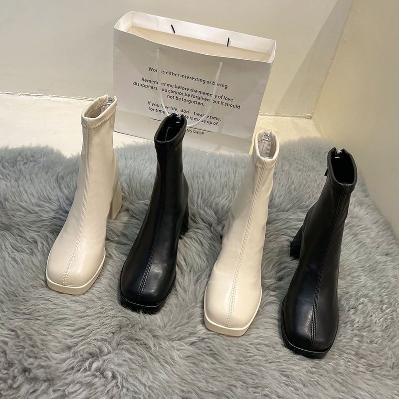 Ženske Martin gležnjače od PU, kvadratni vrh, debeli 6–8 cm pet, vodootporna platforma, zatvarač na stražnjoj strani, jednobojne.
