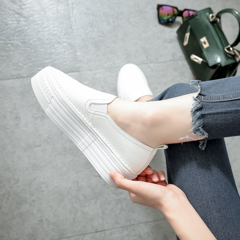 Ženske kožne loaferice, bijele, slip-on s debelim potplatom