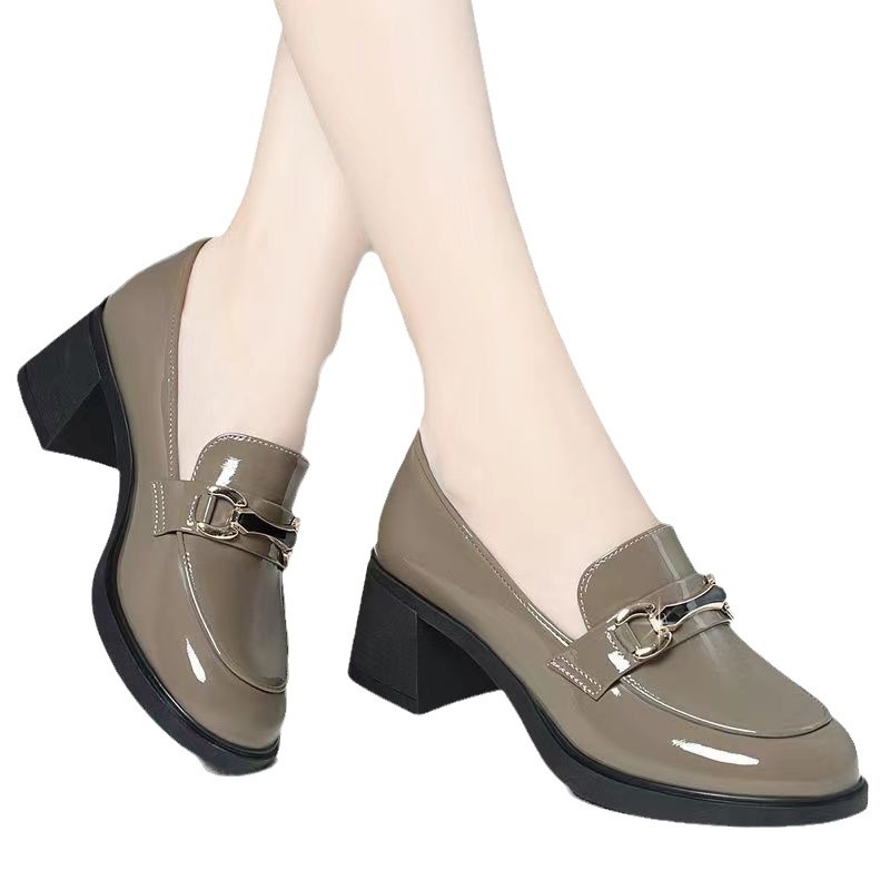 Ženske loaferice od patentirane kože, 2024 novi model, mekana koža i potplat, slip-on, okrugli vrh, četvrtasti potplat, svakodnevna obuća