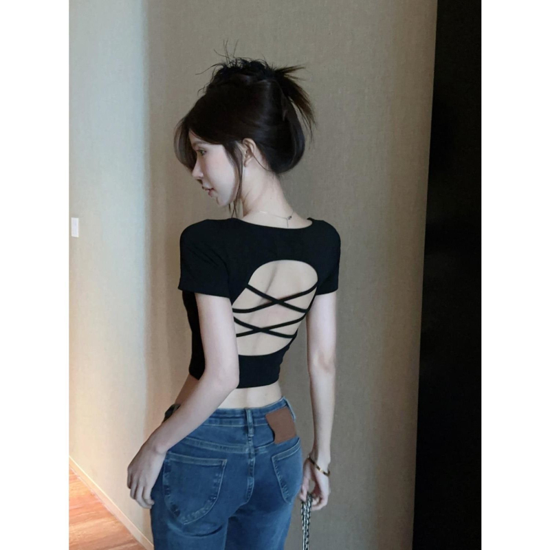 Ženski kratki T-shirt s jastučićima za prsa i otvorenim leđima, euroamerički stil