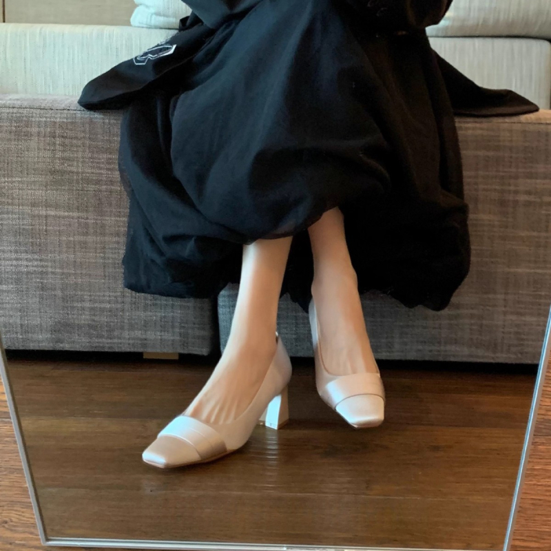 Izuzetno mekane cipele od ovčje kože, nude satin u franuskome stilu, ženske visoke potpetice s kvadratnim vrhom i debelim potpeticama, elegantne svadbene cipele uz udoban nošenje