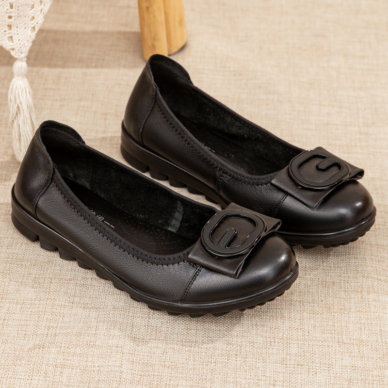 Ženske slip-on cipele od kože prvog sloja teleće kože, s mekanom PU potplatom, udobne protuklizne za jesen, za žene srednje dobi i starije.