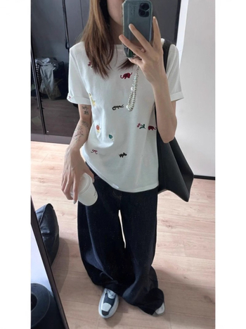 Ženski bijeli pamukasti T‑shirt s kratkim rukavima, korejskog stila, slatko izšiven, ljetni dizajn, nišni top