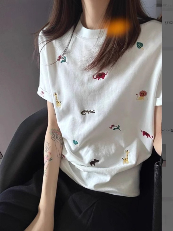 Ženski bijeli pamukasti T‑shirt s kratkim rukavima, korejskog stila, slatko izšiven, ljetni dizajn, nišni top