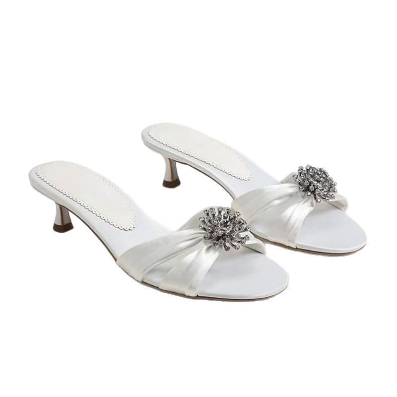 Verzija od ovčje kože — nišni francuski stil, satenske štikle s špicom, rhinestones i svjetlucavom kopčom, vilinski stil, tanak pet, za žene