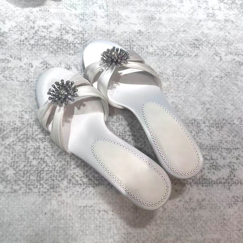 Verzija od ovčje kože — nišni francuski stil, satenske štikle s špicom, rhinestones i svjetlucavom kopčom, vilinski stil, tanak pet, za žene