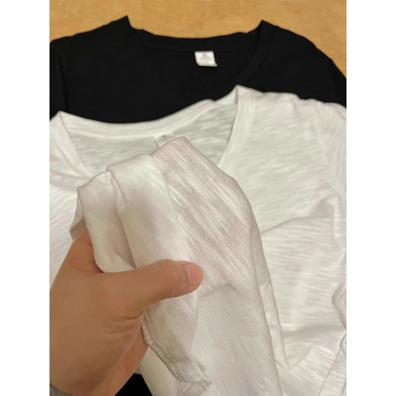Ženski lagani bijeli T-shirt s V-izrezom, kratki rukavi, opuštena silueta, slub pamuk