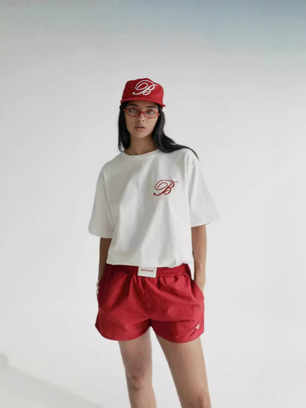 badbloood Klasična mikrooznaka, slobodan kroj, kratki rukav, bijela ženska majica s izvezenim detaljem, američki vintage stil, jesen 2024