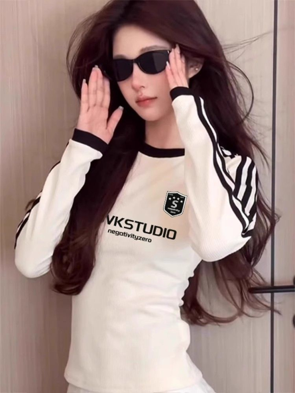 Novo jesensko T-shirt s okruglim izrezom i dugim rukavima, blok boja, uski kroj, fakultetski stil