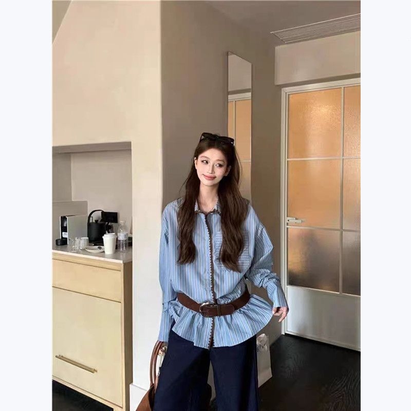 Ženska plava prugasta košulja, jesen 2025 – elegantan chic dizajn s francuskim prugama, dugi rukav, polo ovratnik, standardni kroj.