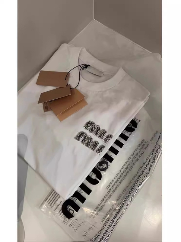 Ženski bijeli pamucni T-shirt kratkih rukava s kristalnim slovima, labav kroj, okrugli izrez, europski stil casual