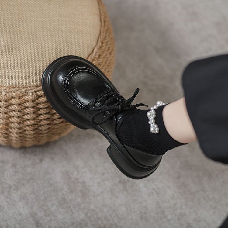 Ženske kožne loaferice s debelim potplatom, britanski stil, vezanje, jesen 2025, retro platforma