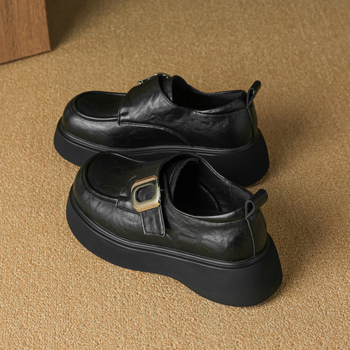Ženske loafers 2026, kožne cipele u britskom stilu s jedinstvenim vintage dizajnom, okrugli vrh, sjajna koža, debela peta