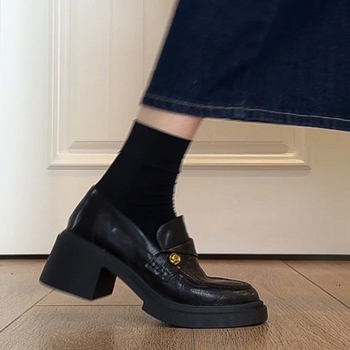 Ženske loaferice od mekane mikrovlaknaste kože, s debelom potplatom, slip-on, visok 6–8 cm, za jesen, britanski retro stil
