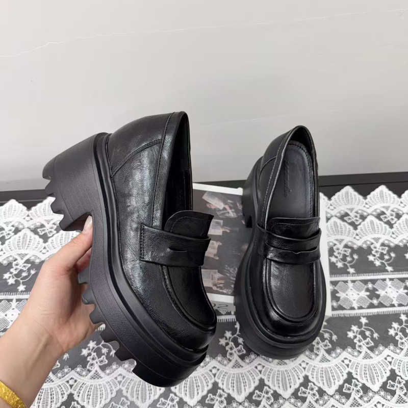 Ženski loafersi s povećanjem visine od 12 cm, crne kožne casual cipele s debelim petama