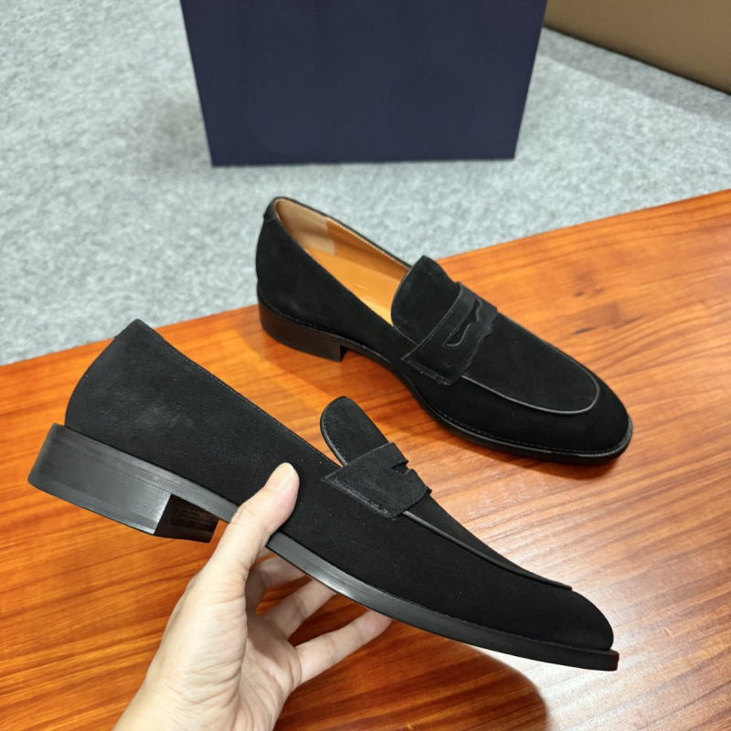 Muške kožne slip-on mokasine s sjajnim završetkom – klasičan britanski stil, casual poslovne cipele