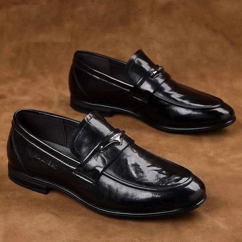 Muške kožne loaferice slip-on, poslovno casual stil, proljeće 2025