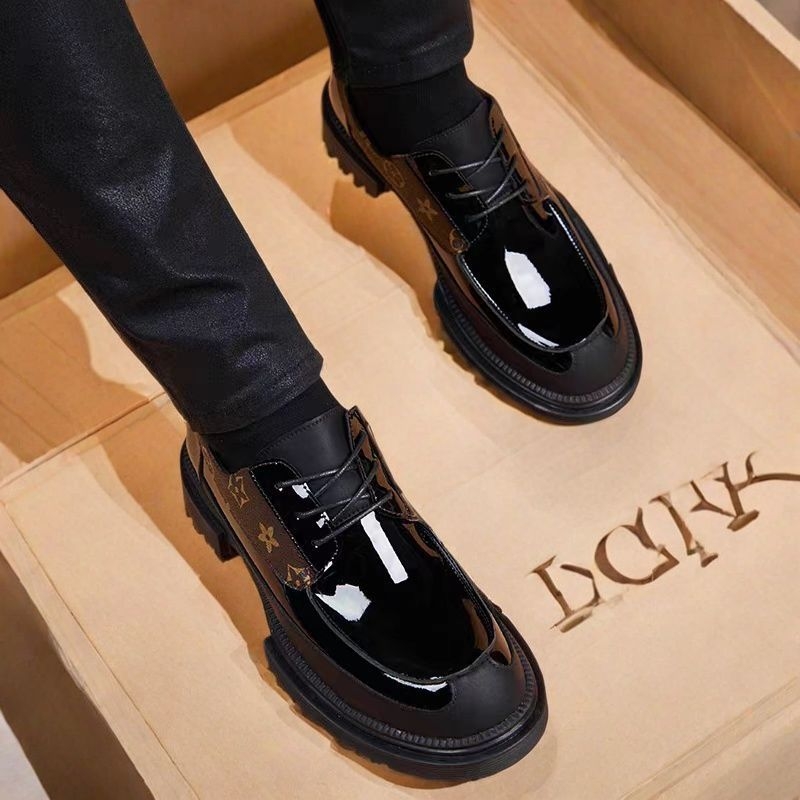 Muške kožne cipele s brogue detaljem, veluru gornji dio, prozračne, vezanje, povećanje visine, britanski stil