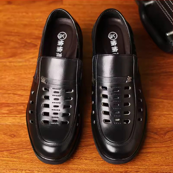 Sandale bărbați din piele naturală, cu creștere în înălime de 8 cm, ridicare ascunsă și design decupat