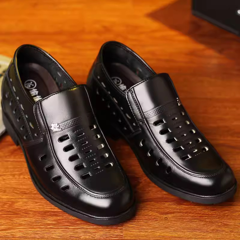 Sandale bărbați din piele naturală, cu creștere în înălime de 8 cm, ridicare ascunsă și design decupat