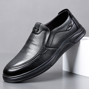 Muške kožne cipele, prozračne, casual-business stil, crne, bez pertli, meka gumena potplata, protuklizne, PU ulošak.