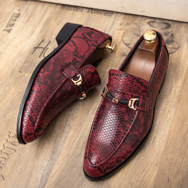 Muške loafers slip-on s oštrim nosom, koža, PU gornji dio, gumeni potplat, proljeće 2025, casual stil