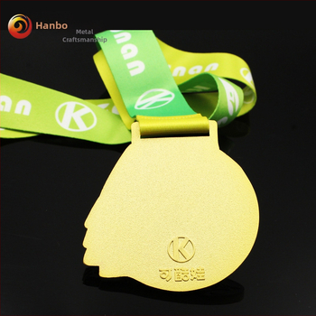 Vlastná kovová medaila s enamelom pre maratónske podujatia a športové akcie