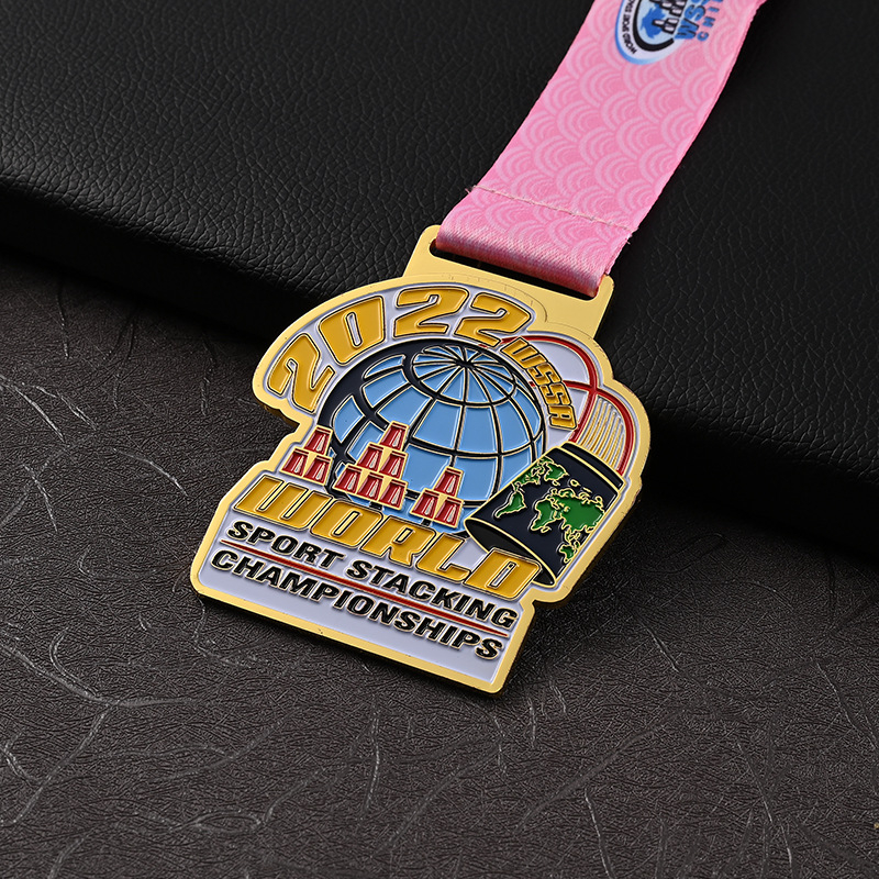 Pozlaćena memorijalna medalja za maraton i sportske događaje