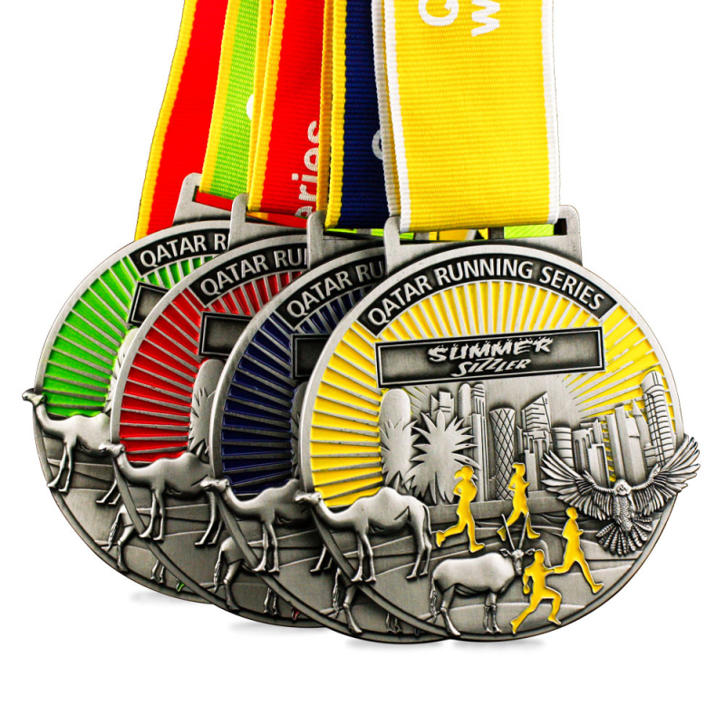 Prilagođena medalja od metalnog legura s lakiranim završetkom za maratone i sportske događaje