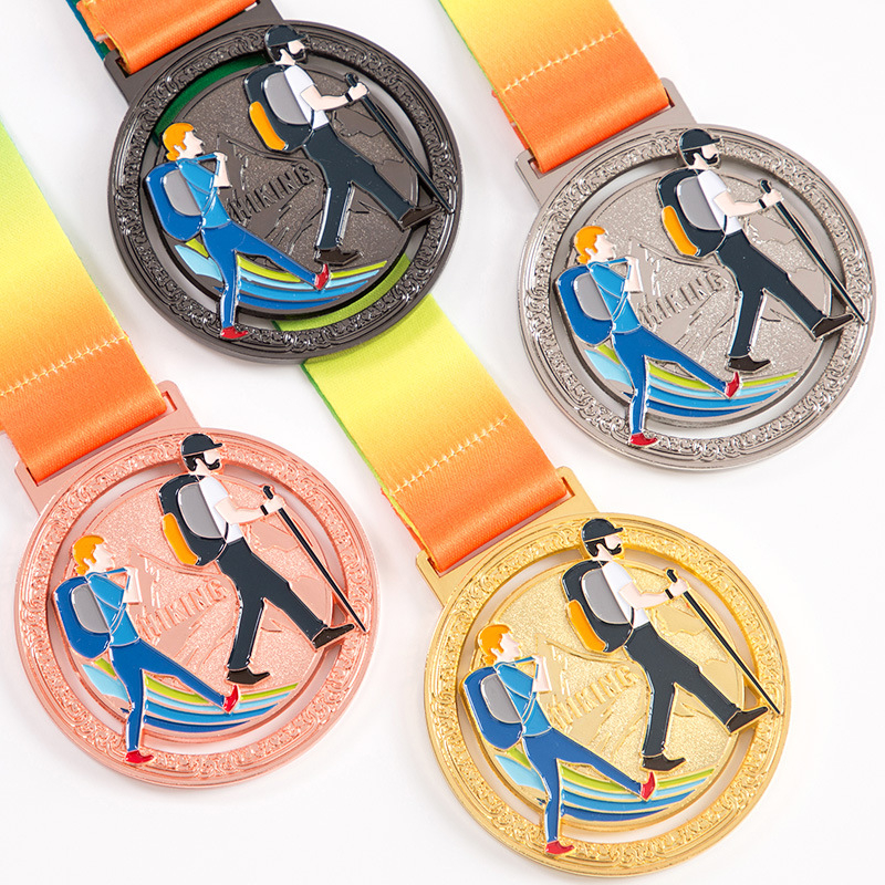 Prilagođena medalja za planinarenje, aktivnosti na otvorenom, izdržljivost u pustinjama i teambuilding