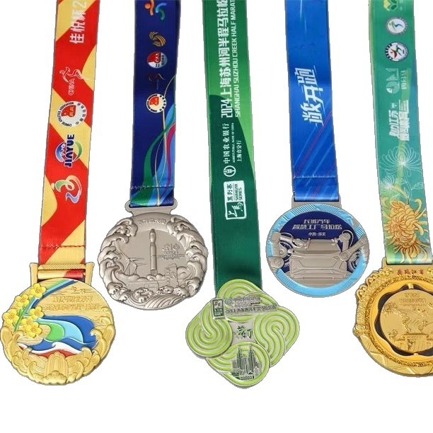 Metalna medalja za sportske događaje, uključujući maraton, s prilagođenim logotipom