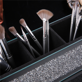 Органайзер за дистанционни, четки за грим и моливи за вежди с огледална повърхност и кристални камъни, с множество отделения за съхранение
