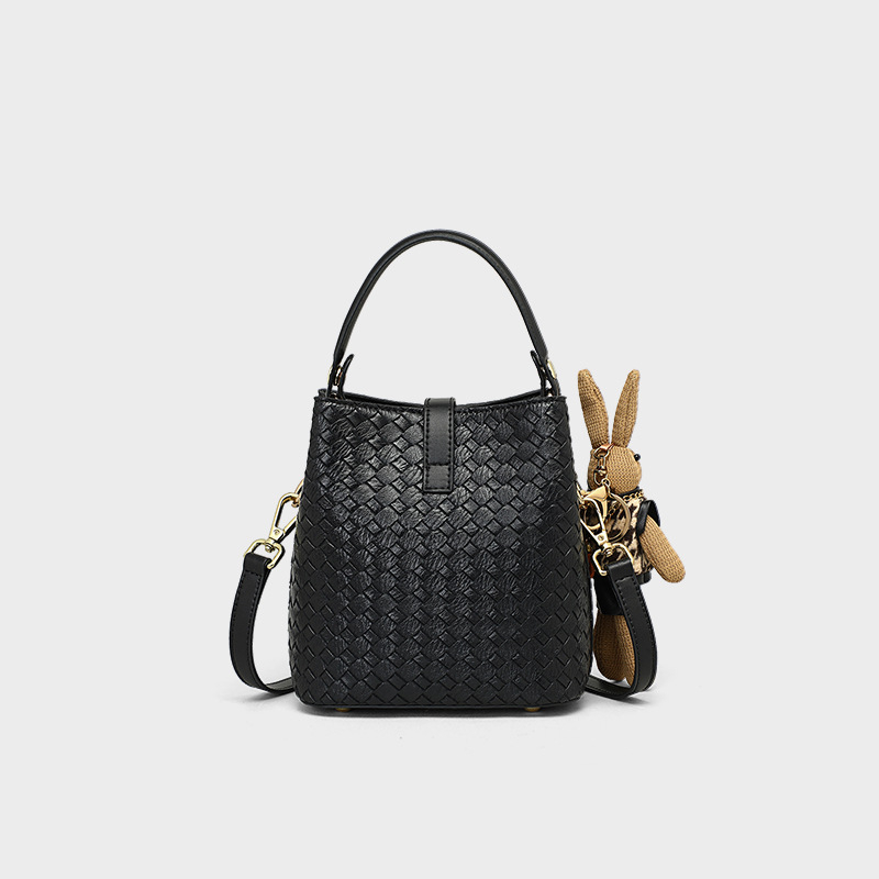 Ženska bucket torba, ljeto 2026, crossbody, pletena, luksuzni modni dodatak