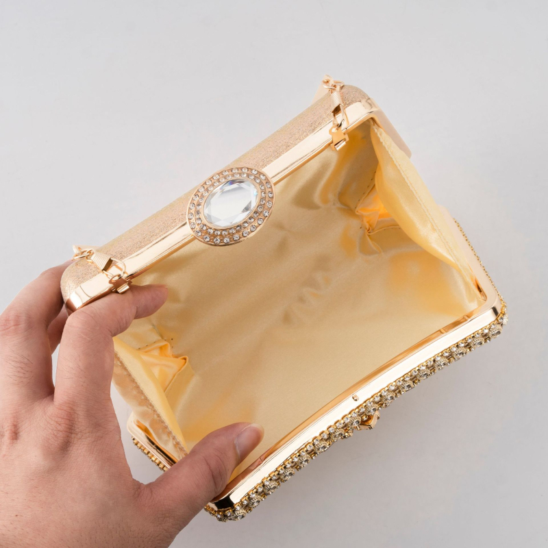 Zlatna večernja torbica s dijamantima, crossbody, za svečane prilike