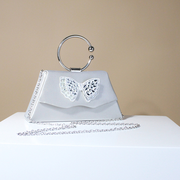 Ženska večernja torba preko ramena — izvrsna i elegantna clutch torba s preklopnim zatvaračem