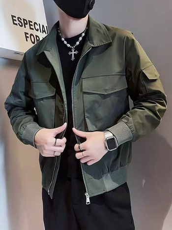 Мъжко едноцветно работно яке със множество джобове за пролет и есен — стилно и универсално