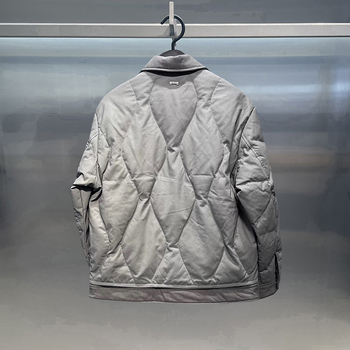 Оригинален дизайн, есен 2025, леко пухено яке с къс модел и яка от тип риза, патчворк детайли, за мъже