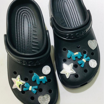 Xc-123-1 Ukrasi za Crocs: zelena mašna, poni i zvjezdica