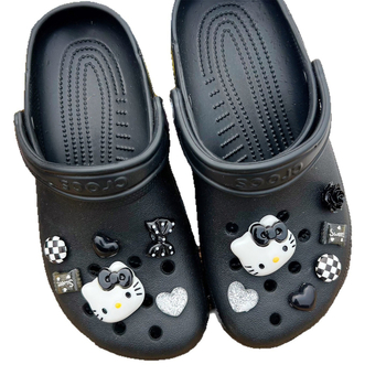 Aksesoar za Crocs s mačjim motivom, crno-bijeli karirani uzorak, dekorativna kopča
