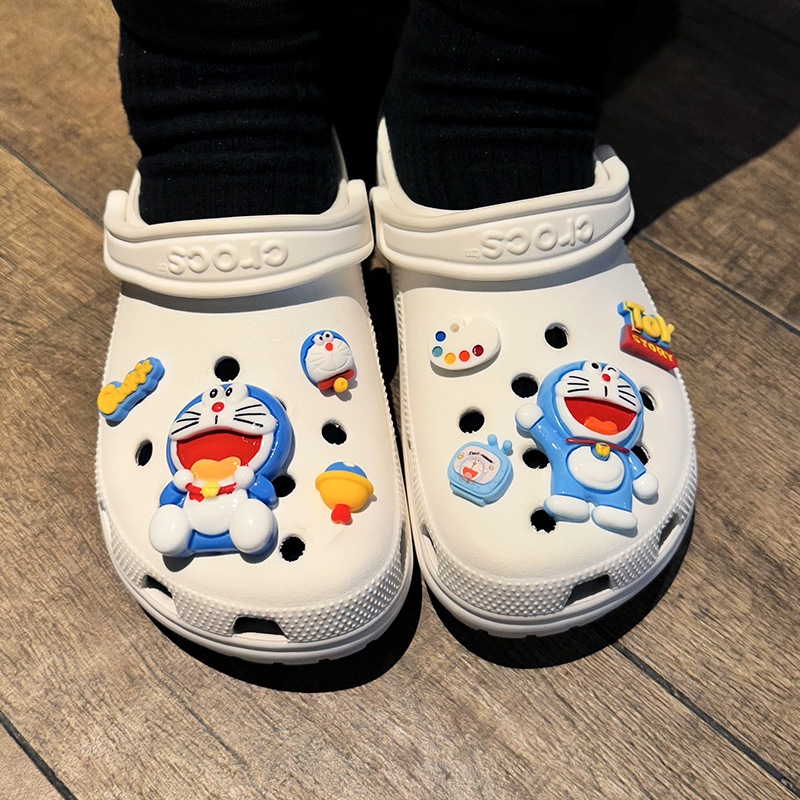 DIY sladak plavi mačji charm za Crocs-stil sandale – sjedeća poza, cvjetne kopče, dekorativne kopče
