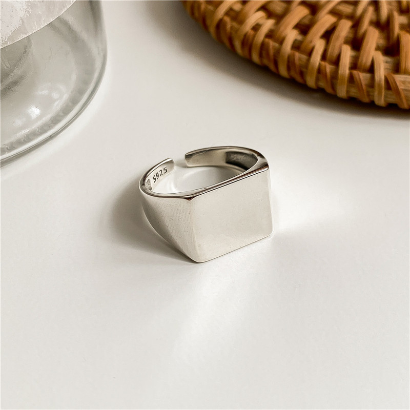 S925 sterling srebrni osnovni geometrijski kvadratni prsten s glatkom sjajnom površinom, unisex minimalistički stil